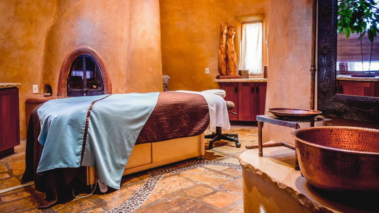 El Monte Sagrado Resort & Spa Таос Екстериор снимка